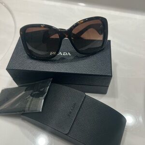 Prada Tortoiseshell Cat-Eye Sunglasses with Brown Lenses